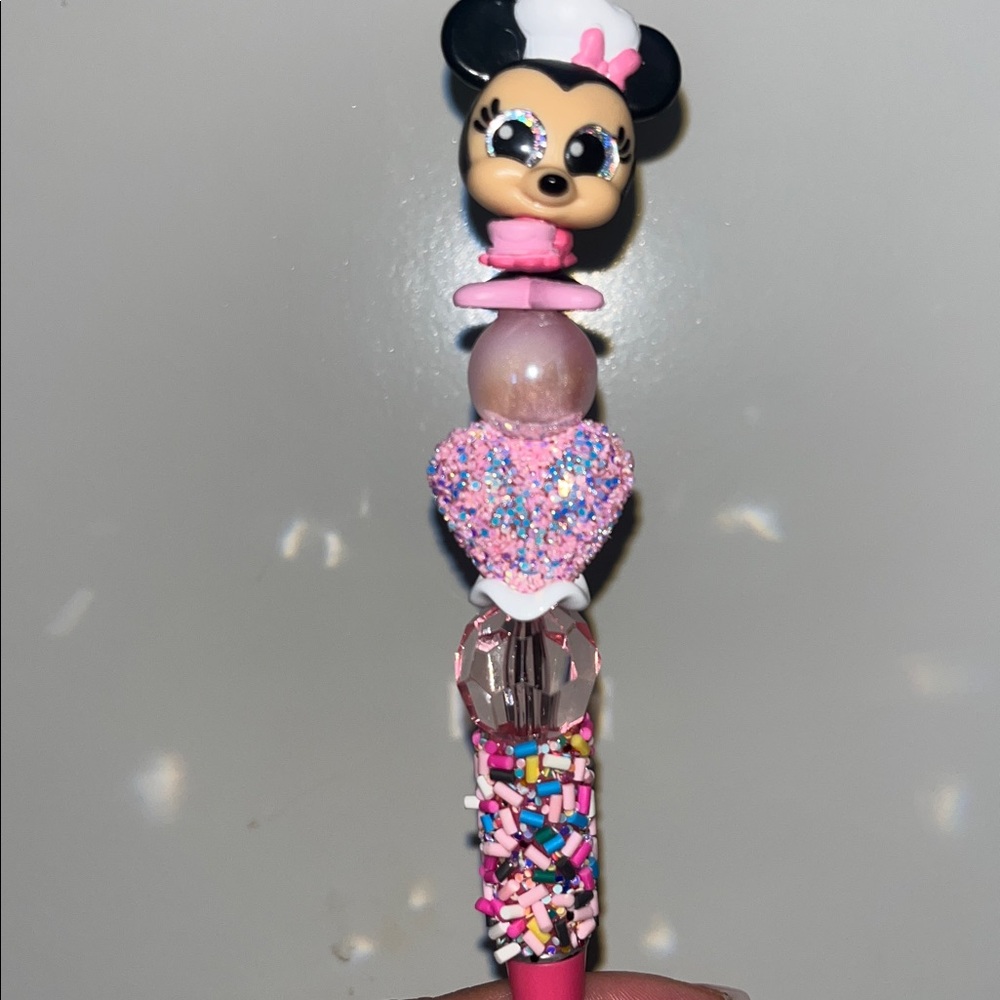 Disney Doorables Minnie Beaded Pen